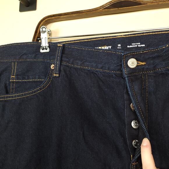 Old Navy Mid-Rise Button-Fly Slouchy Taper Black Cropped Jeans Size 18T - Picture 8 of 11